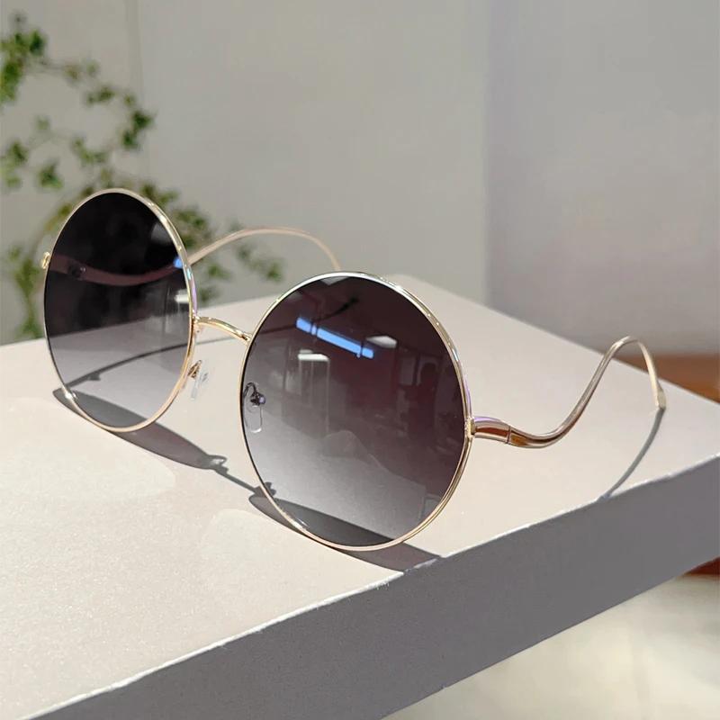 Oversized Round Sunglasses Women  New Fashion Vintage Gradient Shades Retro Trendy Luxury Stylish Design Sun Glasses