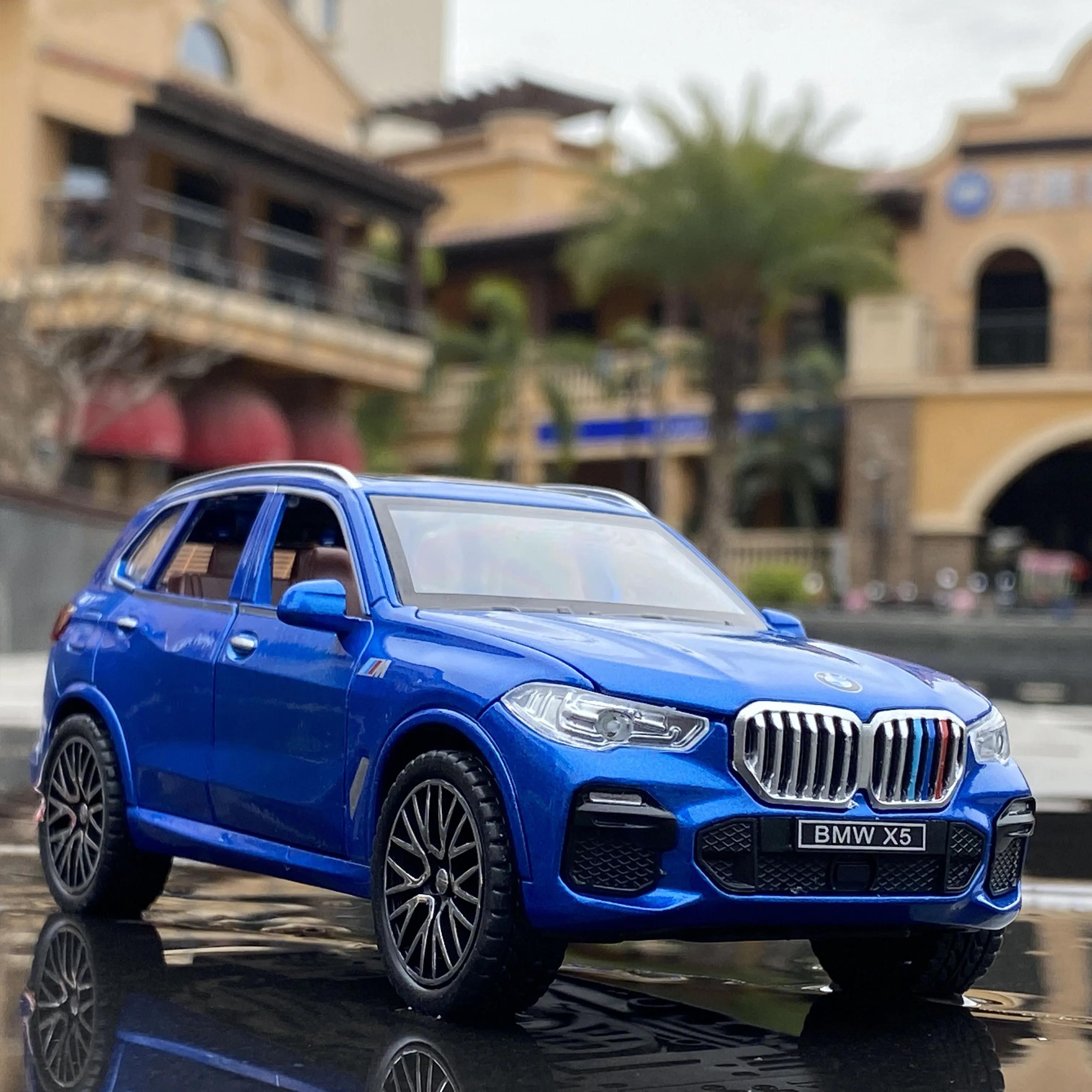 

1:32 X5 SUV Alloy Car Model Diecasts Metal Toy Vehicles Car Model Collection Sound and Light High Simulation Childrens Toys Gift