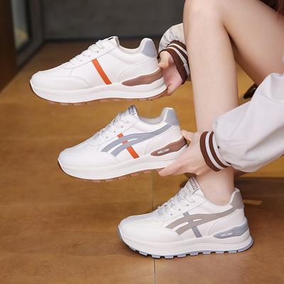 Plateforme femmes printemps et automne nouvelles chaussures de sport décontractées polyvalentes assorties couleurs chaussures de papa petites chaussures de planche blanches
