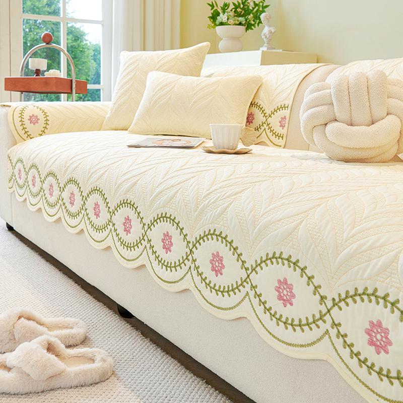 2025 new pure cotton sofa cushion, four-season universal non-slip seat cushion, light luxury high-end anti-cat scratch cream wind cover