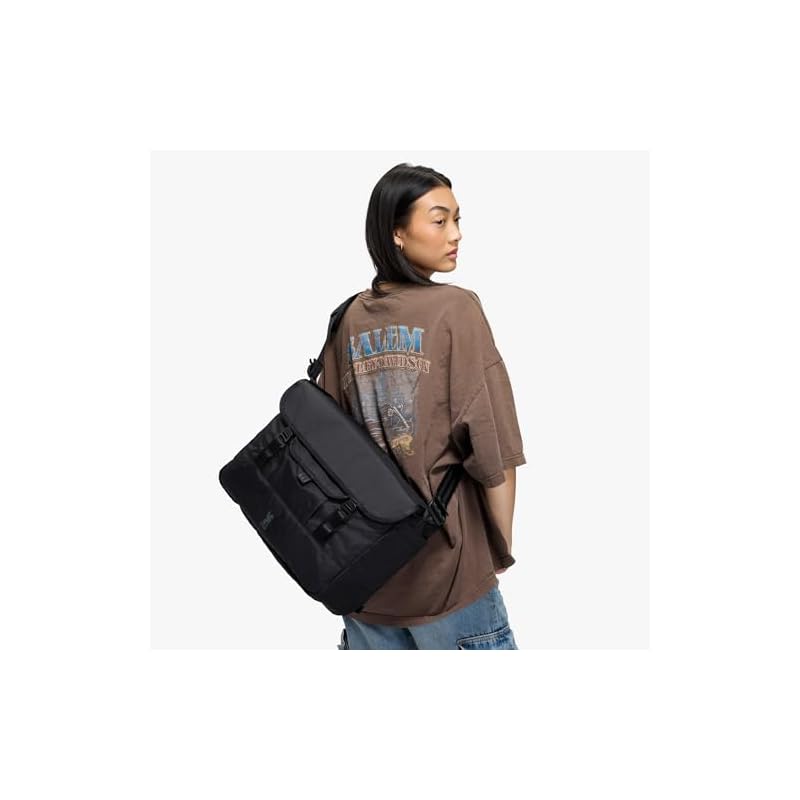 [Chrome] Shoulder Bag MIDTOWN 20L MESSENGER (Current Model) BLKX_BLACK X Black X 20L Water Resistant