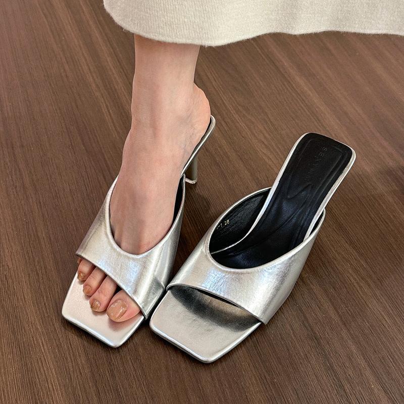 French Retro Beige Square Head High-heeled Versatile Cool Slippers Women's Summer 2025 New Thin-heeled Women's Cool Slippers