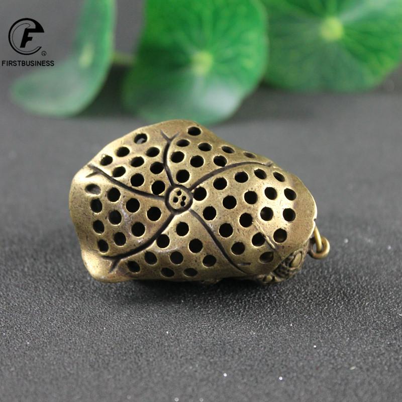 Copper Toad Ornament Antique Hollow Brass Animal Figurines Miniatures Decorations Chinese Feng Shui Crafts Tea Pet Car Keychains
