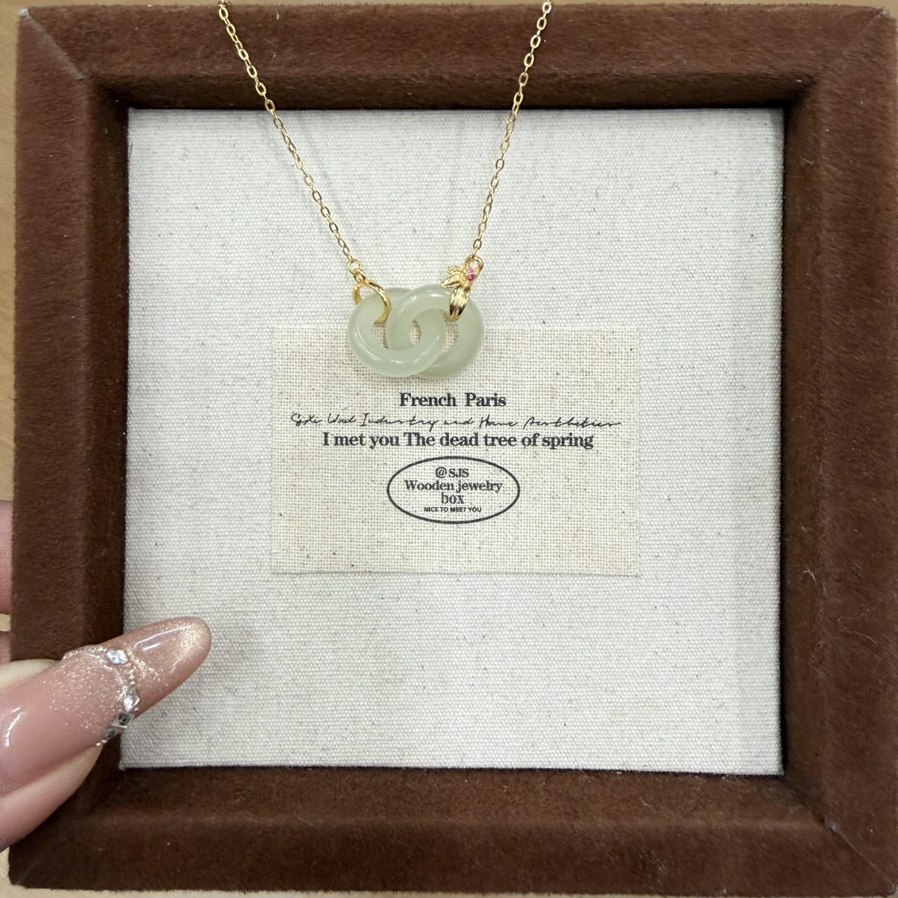 Hetian Jade Interlocking Retro Style Women s S925 Sterling Silver Clavicle Necklace