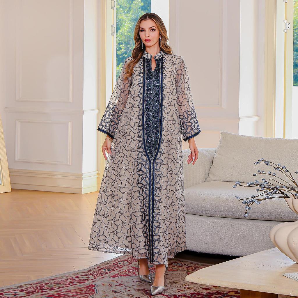 Elegant Middle Eastern Embroidered Long-Sleeve Abaya Evening Dress