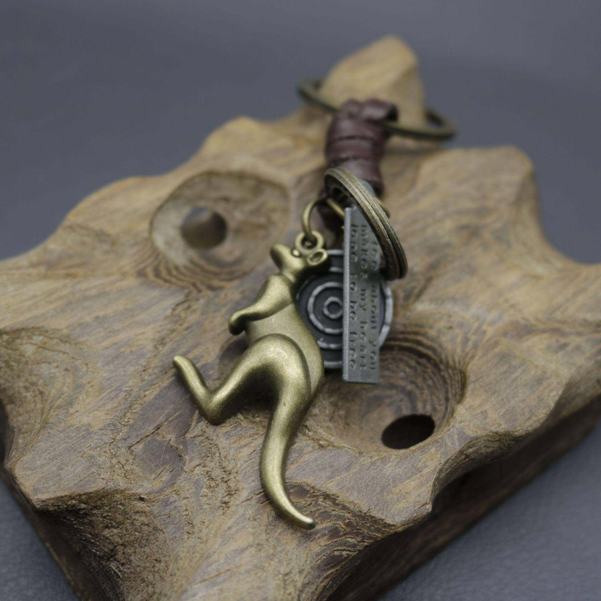 Antique Bronze Kangaroo Keyring with Woven Cowhide Leather Pendant