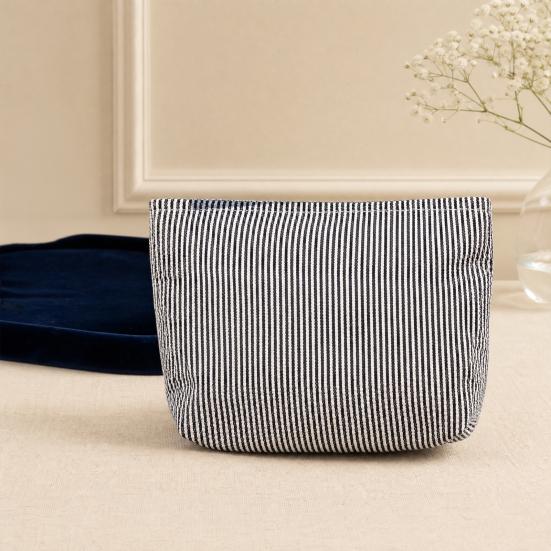 Striped Makeup Bag, Zipper Closure, Durable Portable Cosmetic Storage Bag, for Travel Business Trips And Outdoor Use