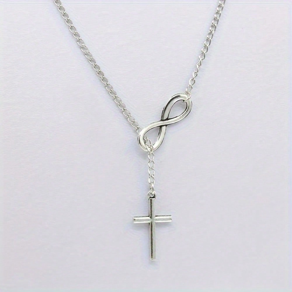 1 Pièce de Collier Croix Nombre Chanceux 8, Collier Court Simple et de Niche, Bijou Polyvalent Pour le Quotidien Décontracté