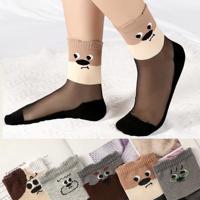 5 Pairs of Ultra-thin Socks with Cotton Soles and Silk Surfaces. The Cuffs Are Loose In Winter To Prevent Fraying. Cartoon Design.