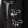 Elegant Brooch Pin Featuring Tassels and Chain Detail Decorated by Imitation Pearls for Personalizing Garments