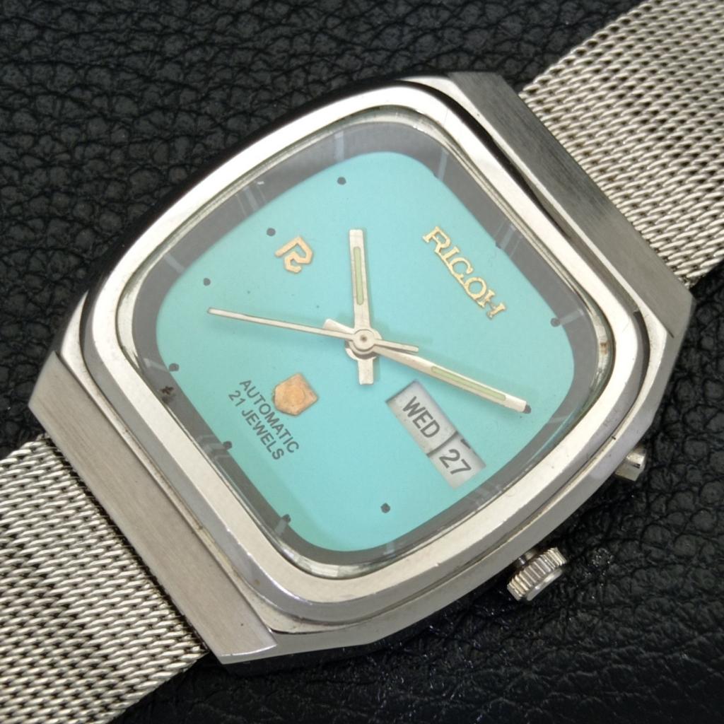 VINTAGE RICOH R31 AUTOMATIC JAPAN MENS SEA GREEN COLOR DIAL WATCH A500611-5 R153-a500611