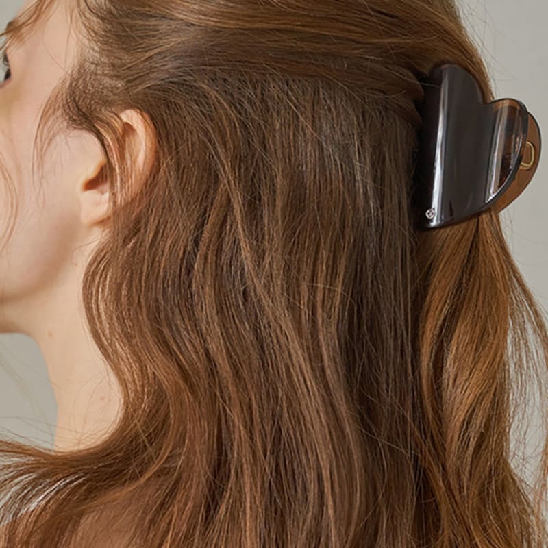 

Ssecondo Cutie heart shape hair claw clip, Orla_2 colors Dark brown