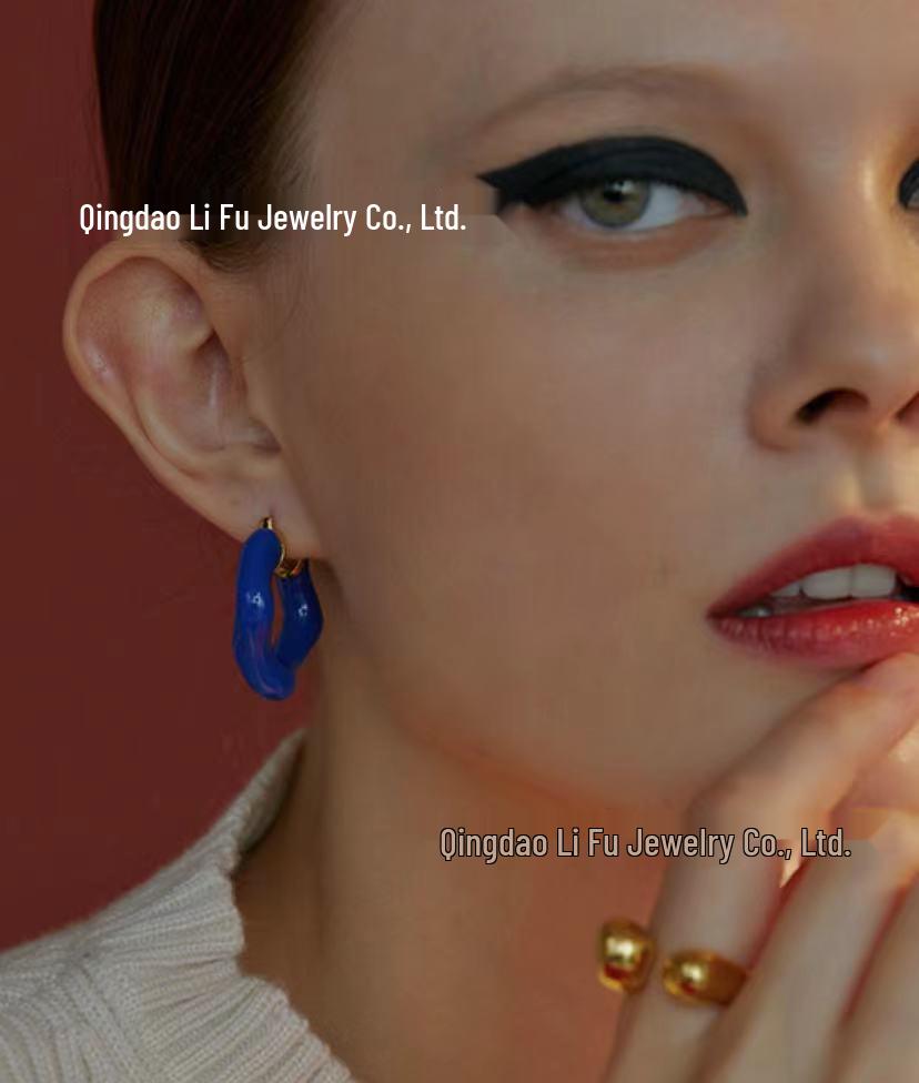 Lisa Style 2021 Trendy Geometric Round Earrings: Light Luxury Design