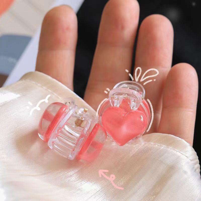 Butterfly Bliss: Pink Heart Mini Claw Clip - Cute & Sweet Qixi Collection