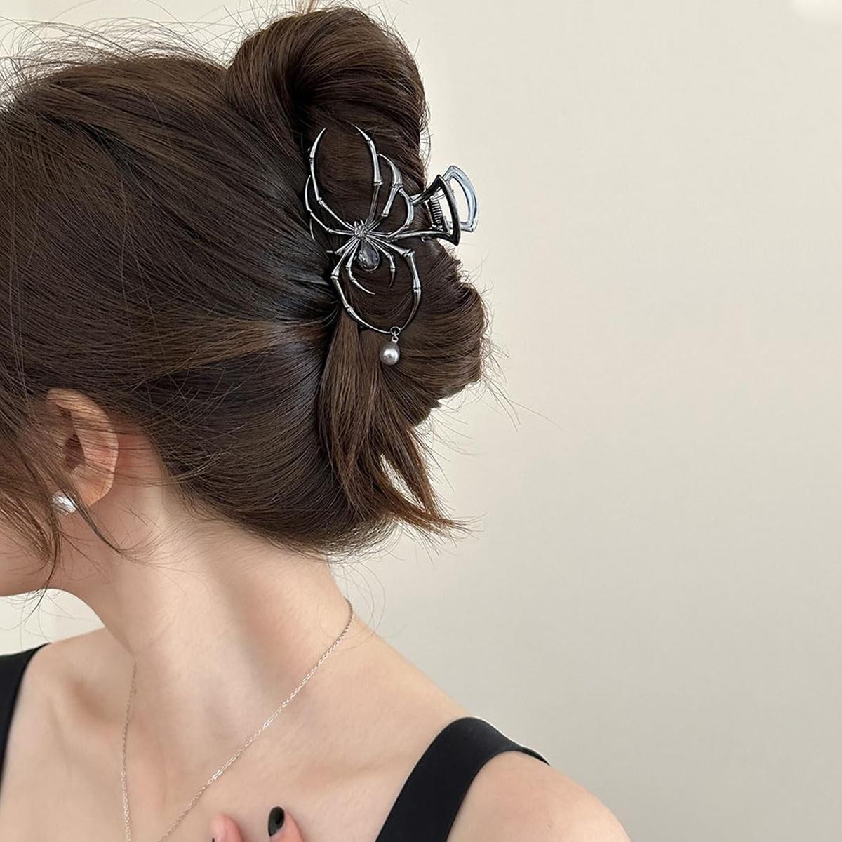 

1 шт., черные заколки-коготь для волос в стиле паука на Хэллоуин с жемчужным дизайном, металлические готические панк-заколки для волос, сильная фиксация, аксессуары для волос