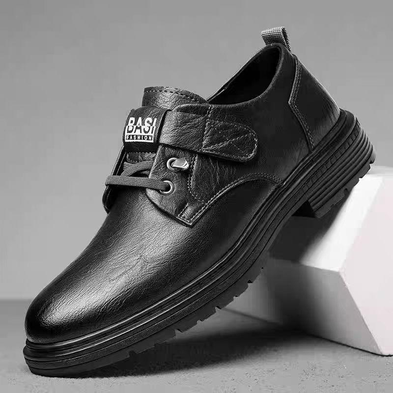 2024 Men's Winter Leather Shoes: Warm, Non-slip, Velcro, Thick Sole, Casual British Workwear Style