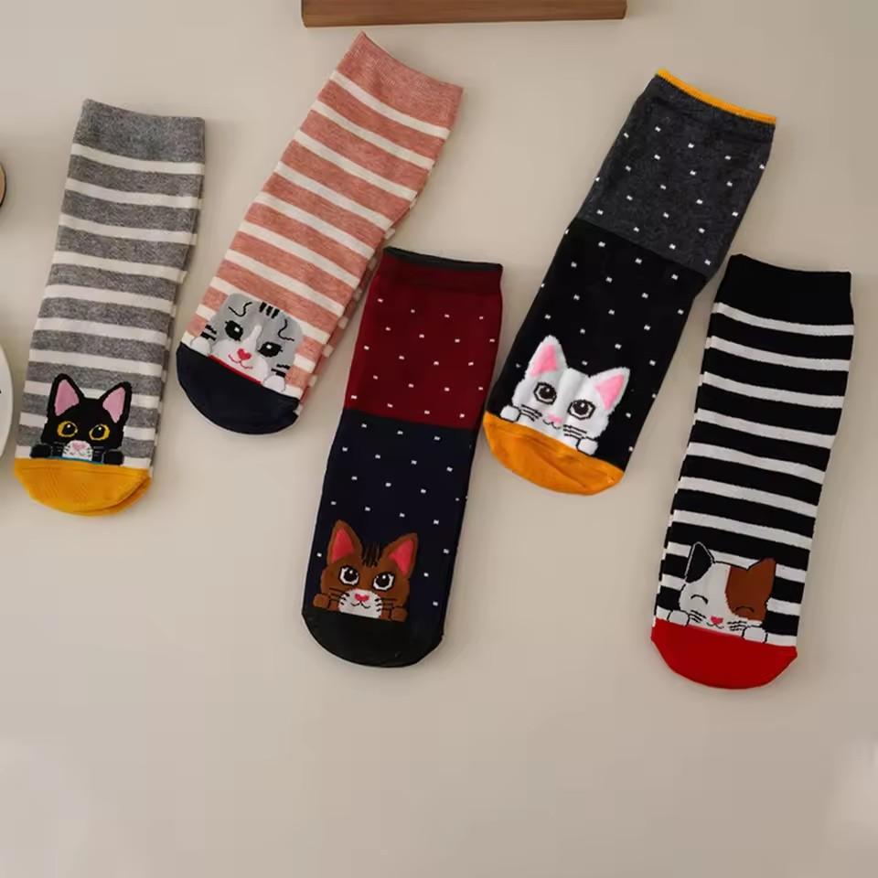 Women Socks Animal Pattern Cotton Socks Colorful Funny Sweat Wicking Socks Soft Comfortable Casual Girl Socks