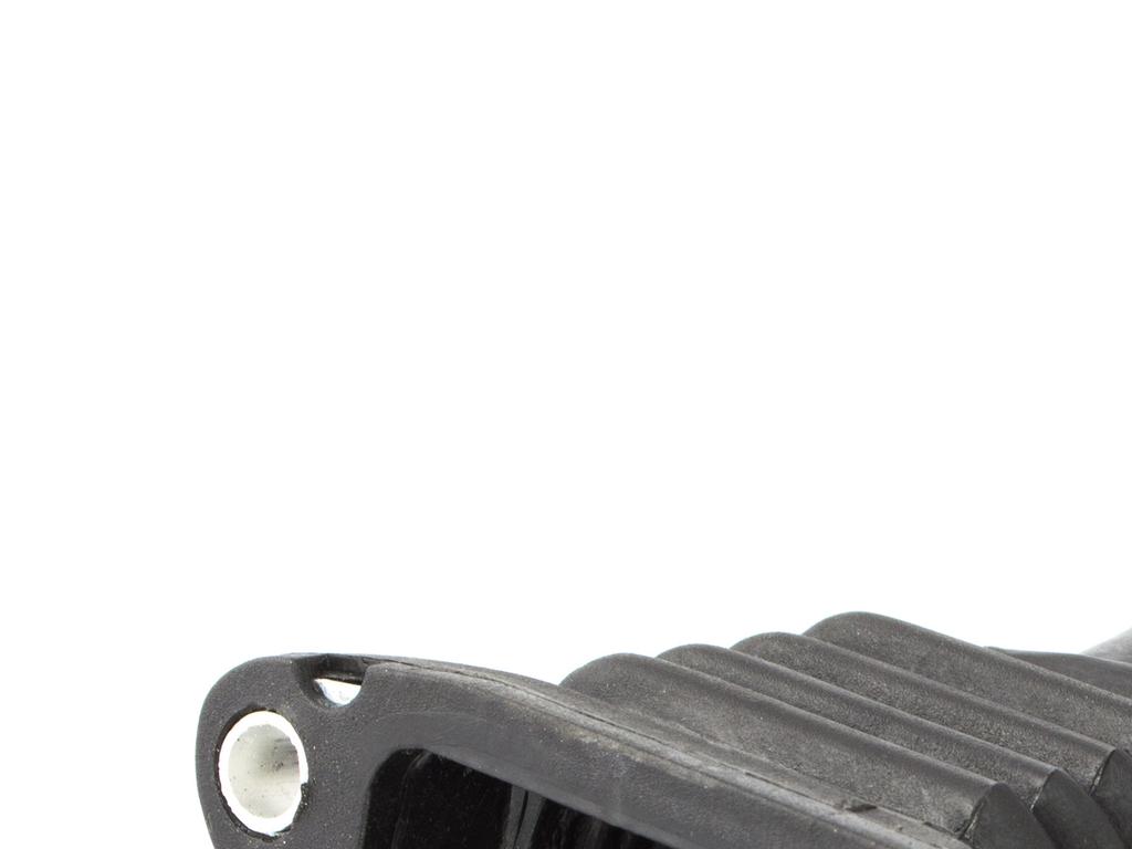 Ford C-MAX 2007- 1.6 TDCi Manifold Pipe