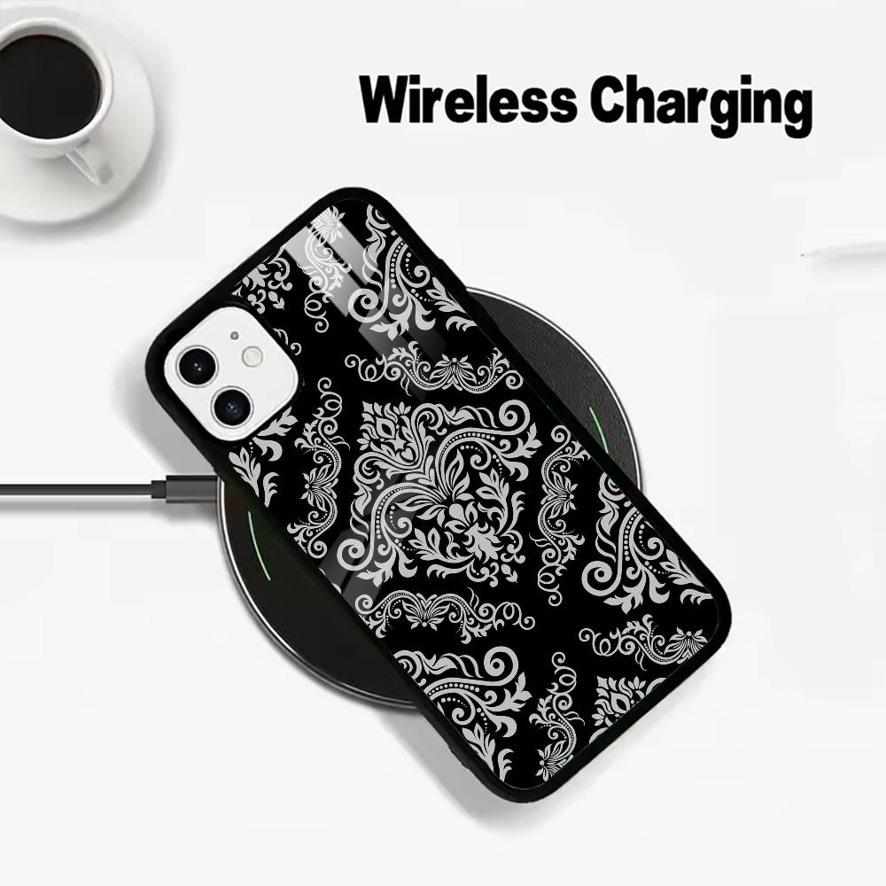 

Bandana Pattern Wireless charging phone case compatible with iPhone 17/16/15/14/13/12/11 iPhone11Pro