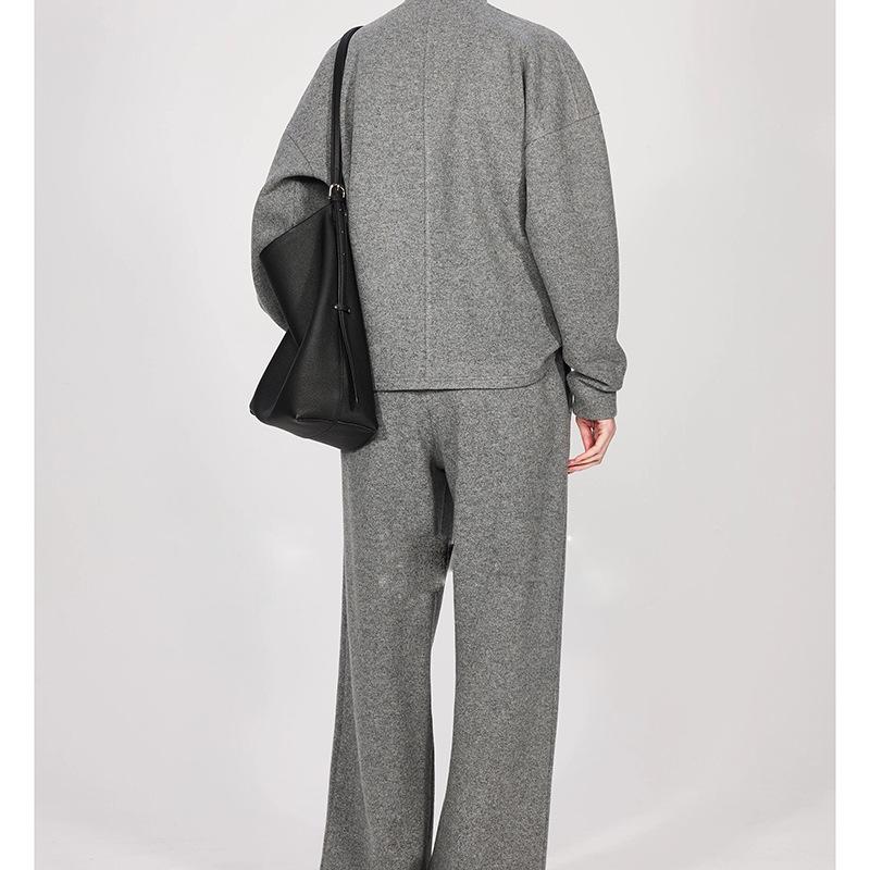 Костюм-свитшот из вязаного флиса высокой плотности, похожий на облако - Зимняя коллекция 2026 Small