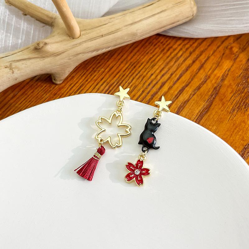 Fashion Cartoon Long Asymmetrical Color Matching Flower Cat Fox Fan Stud Earrings Childlike Playful Earrings Woman