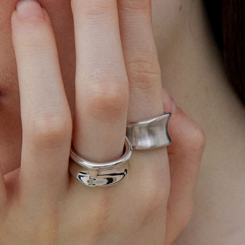 By Hyeres Bone Bone Ring (Matte Silver) BH7R58765MB