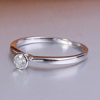 Huitan Anelli di Fidanzamento Matrimonio Eternità Femminili Minimalisti Gioielli di Moda per Donna Versatili Delicati Zirconia Cubica Accessori
