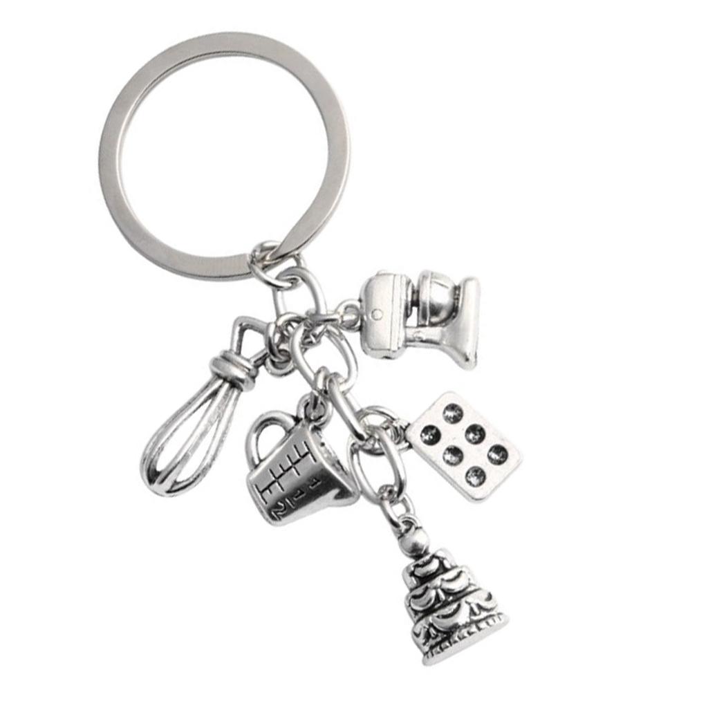 Culinarys Themed Alloy Keychain Featuring Small Baking Tool and Dessert Mold Zinc Alloy Texture for Cooking Enthusiasts