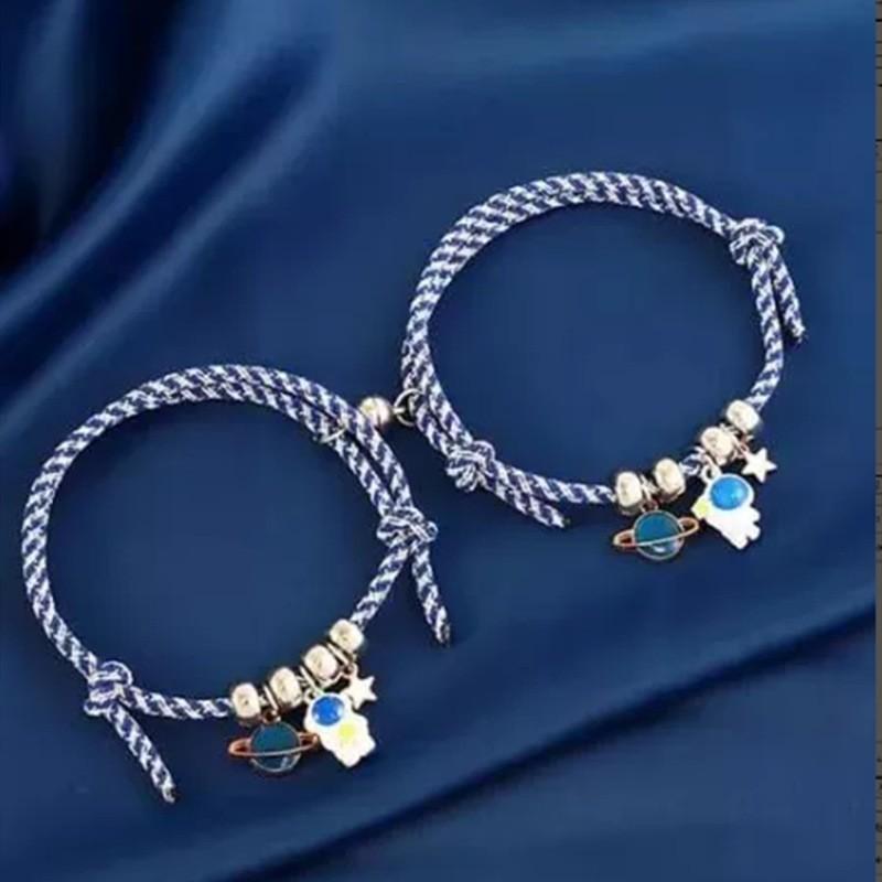 A Pair of Glowing Dog Paw Shaped Bracelets, Milan Rope, Astronaut Couple Bracelet, Men's and Women's Heart-shaped Magnetic Woven Hand Adjustable Rope