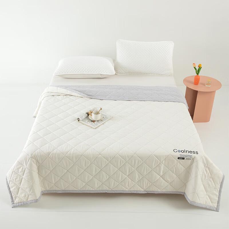 Muji Washed Cloud-Soft Summer Fiber Quilt