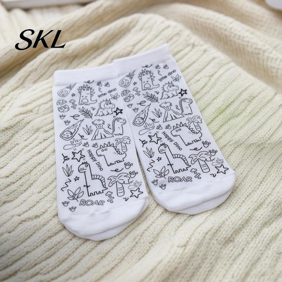 Unique Hand Painted Gift for Besties DIY Coloring Socks Kids Adults, Creative Doodle Socks, Color Your Own Drawing Fabric Markers Kit Craft
