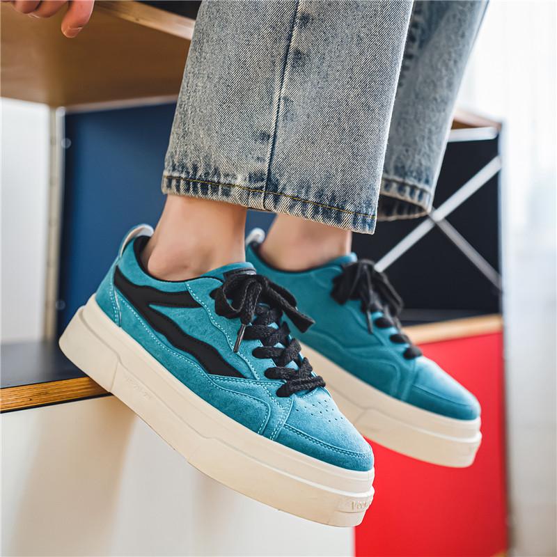 Nuova moda estiva scarpe da ginnastica casual da uomo con plateau tinta unita, blu cielo, grigio chiaro