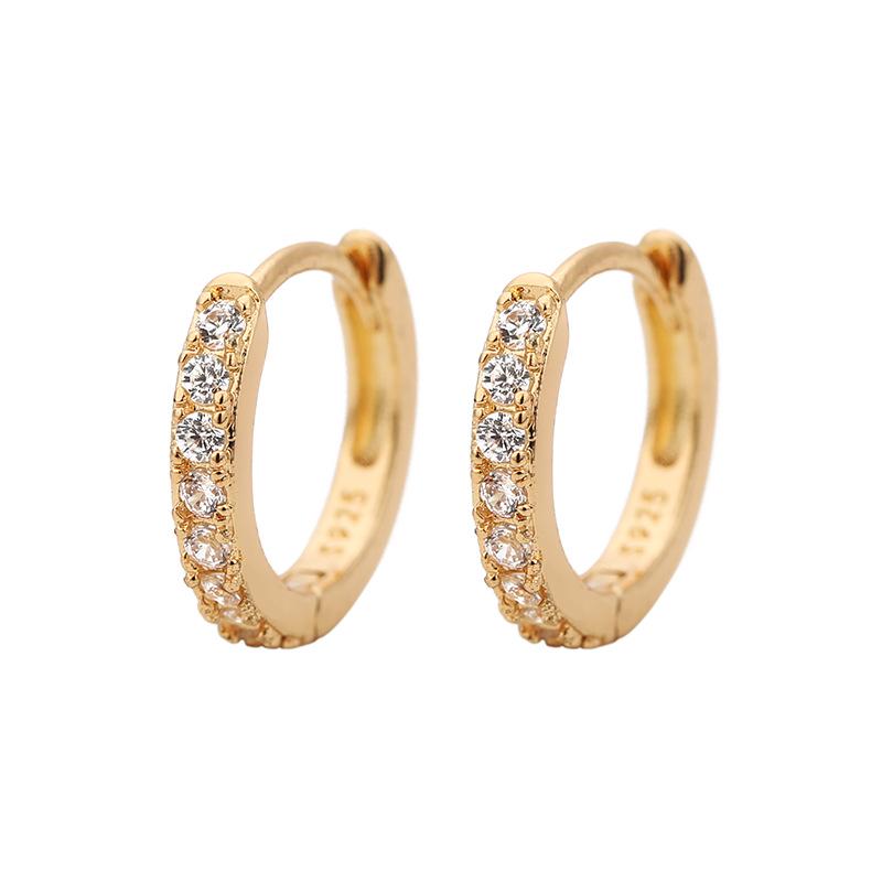 Mini Boucles d'Oreilles Créoles et Manchette d'Oreille en Strass Doré - Bijoux Élégants Haut de Gamme