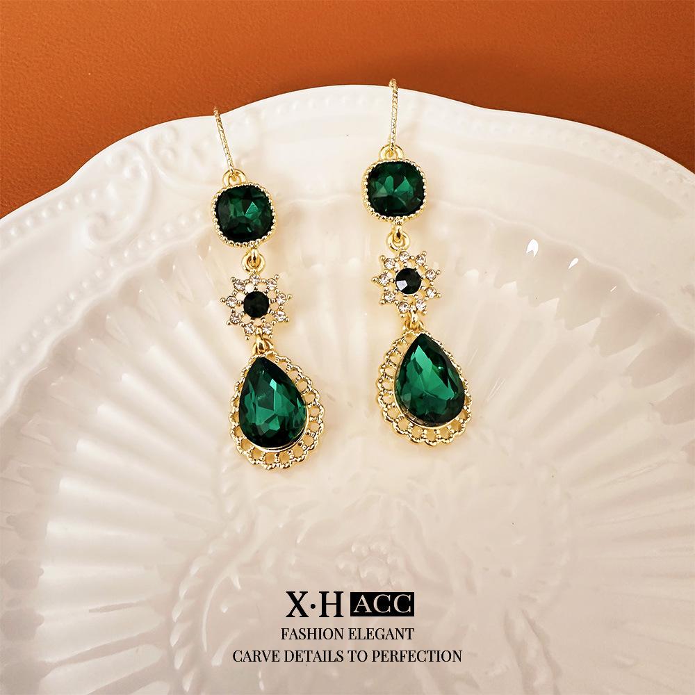 Винтажные французские квадратные серьги со стразами: Роскошный металлический дизайн для женщин