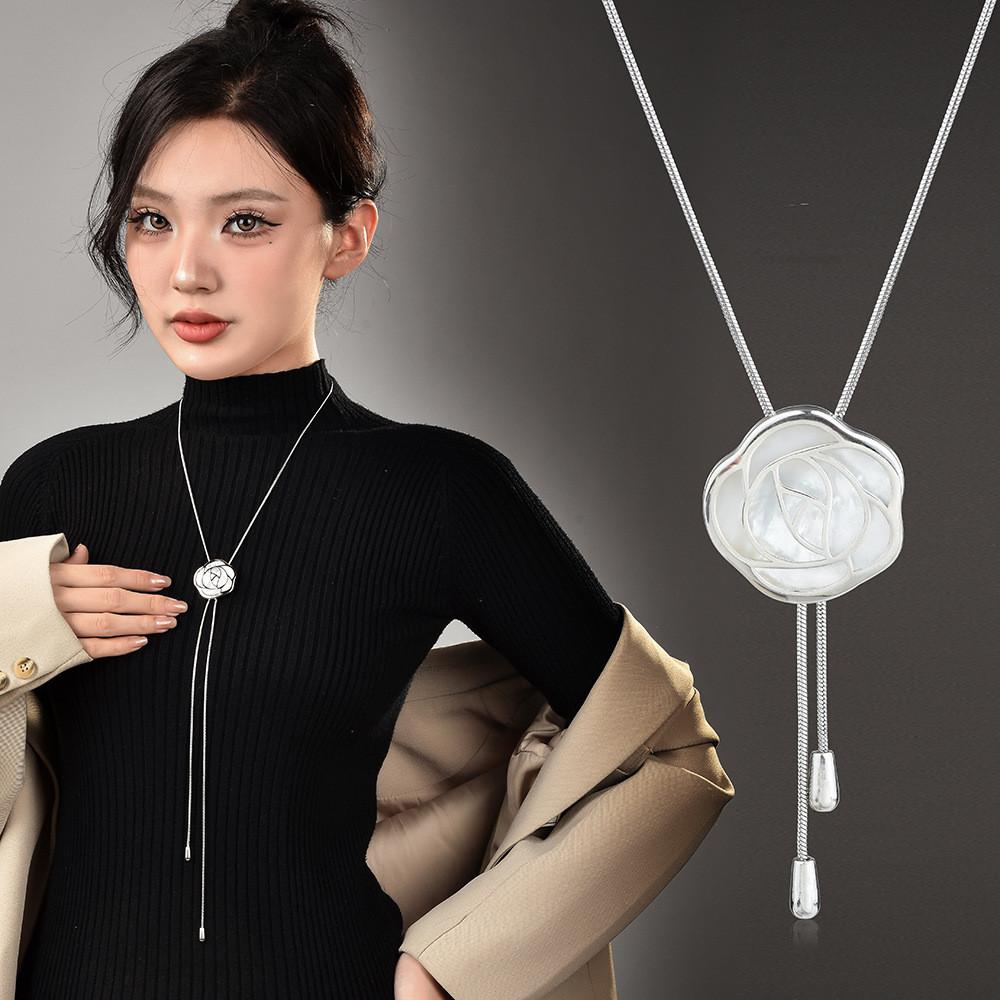 Elegant Fashionable Shell Rose Floral Pendant Necklace With Snake Chain For Women