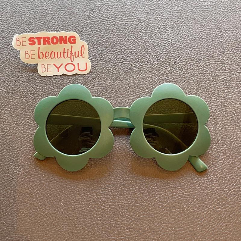 

2024 New Children Cute Solid Color Flower UV400 Sunglasses Fashion Round Girls Boys Sun Protection Sunglasses Kids Sun Glasses зелений