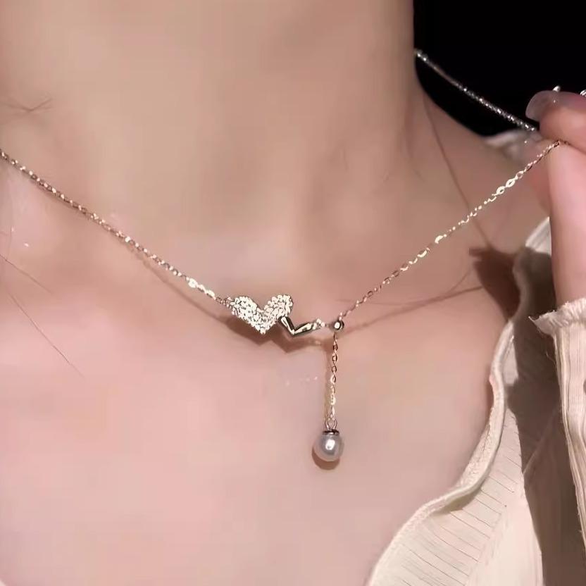 S925 Sterling Silver Love Pearl Necklace Female Niche Design Sense Sweet Girl Heart Pendant up & down streaming Su Collarbone Chain
