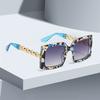 New In Fashionable Sunglasses For Women Square Frame Gradient Glasses With Metal Chain Decoration For Trendy Items