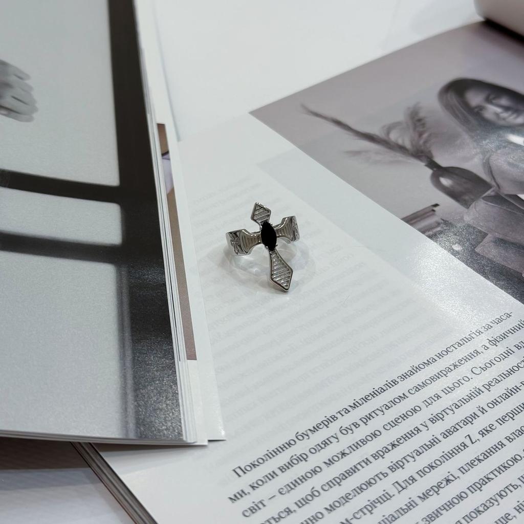 Silver Ring with Cubic Zirconia, Product Weight 5.39 G (2175643)