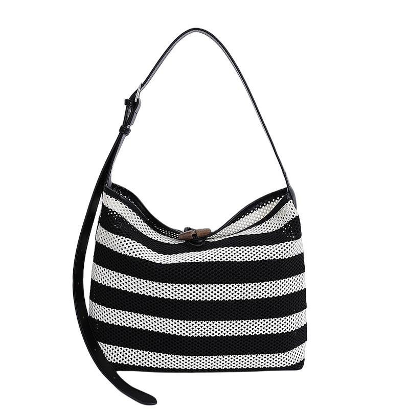 

Niche Hollowed-out Stripe Single-shoulder Underarm Bag Korean Style High-end Commuting Letter Cross-body чёрный