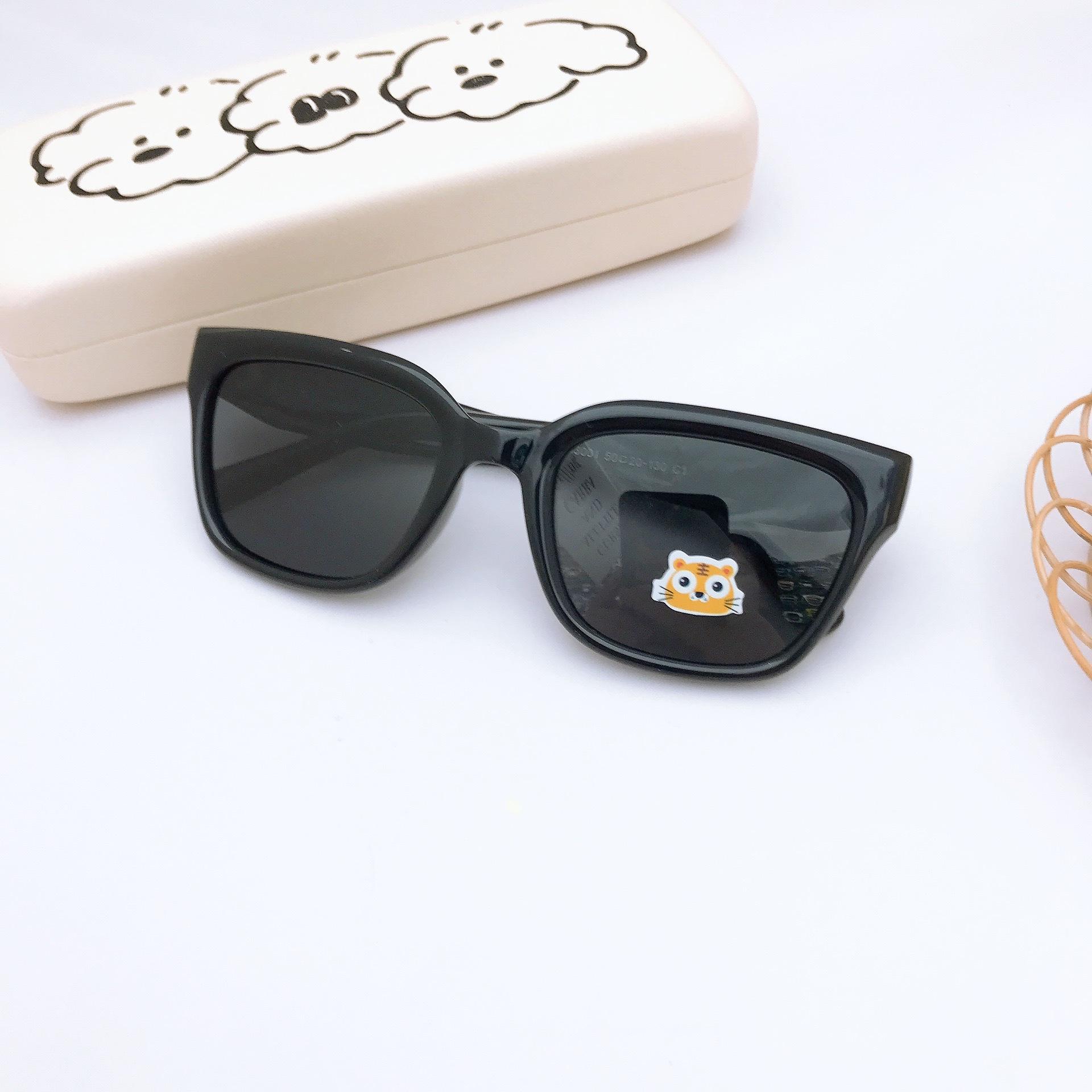 

Солнцезащитные очки для путешествий, защита глаз, детские солнцезащитные очки, мягкая силиконовая оправа, поляризованные, модные очки для девочек, классические солнцезащитные очки для мальчиков