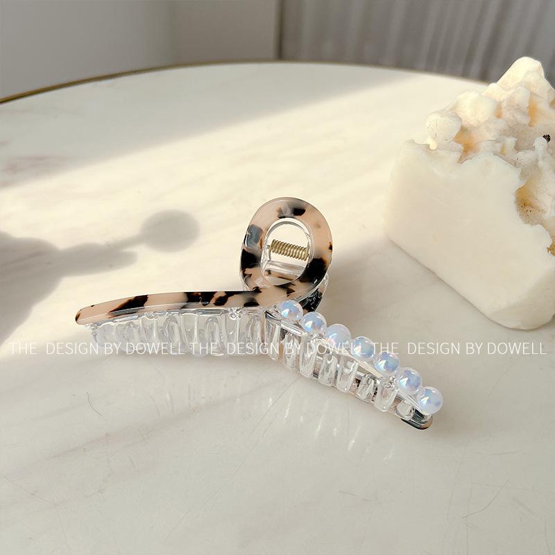 

Style Stunning Vintage Hair Claw For Women In Assorted Colors Perfect For Updos Elegant Cream Tortoise