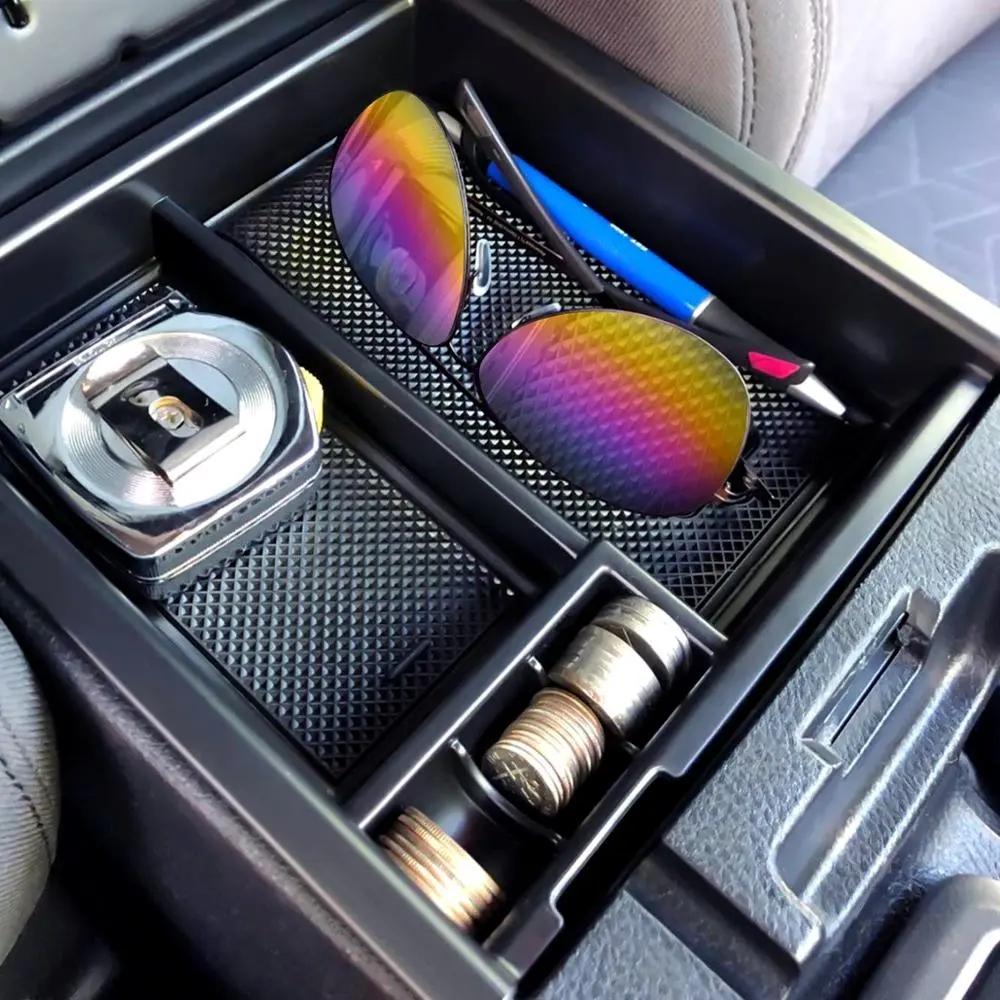 Schowek w centralnym podłokietniku samochodu do Toyoty Tacoma 2015-pojemnik na rękawiczki samochodowe