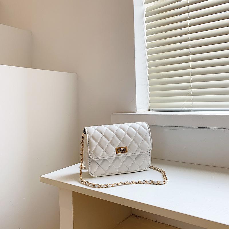 

Bag Women s Bag 2025 New Simple and Fashion Rhombus Xiaoxiangfeng One Shoulder Crossbody Chain Bag Small Golden Ball Small Square Bag