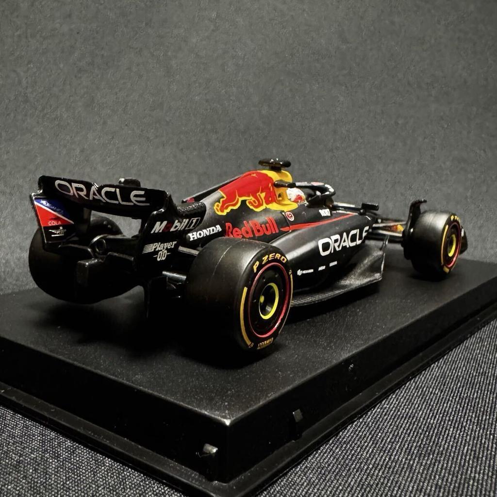 [USED] Blagoh F1 143 Scale 2025 Red Bull Racing RB21 No. 1 Max Verstappen Driver Model with Dedicated Case