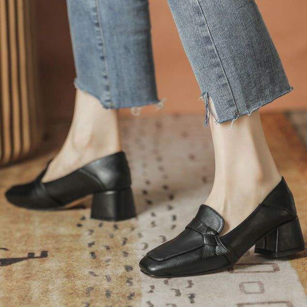High-quality loafers women's spring and autumn 2025 new real soft leather single shoes retro one-pedal British style small leather shoes
