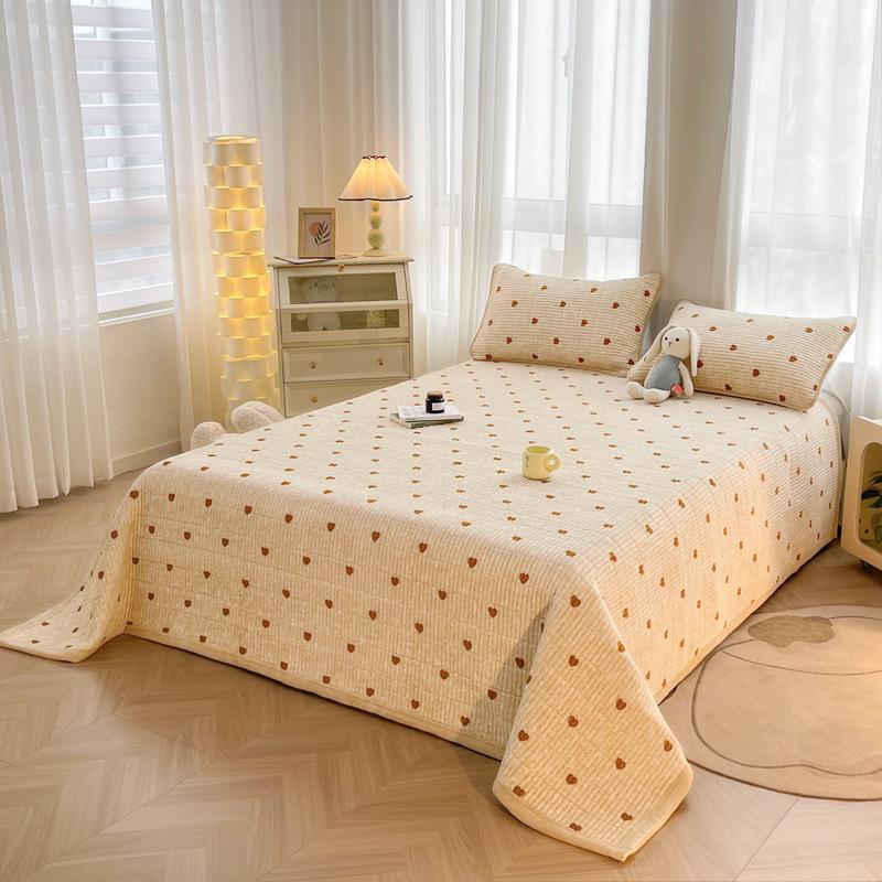 

Утолщенное бархатное стеганое одеяло и покрывало, набор из 3 предметов: Теплое зимнее постельное белье и наматрасник Bedspread 200x230cm