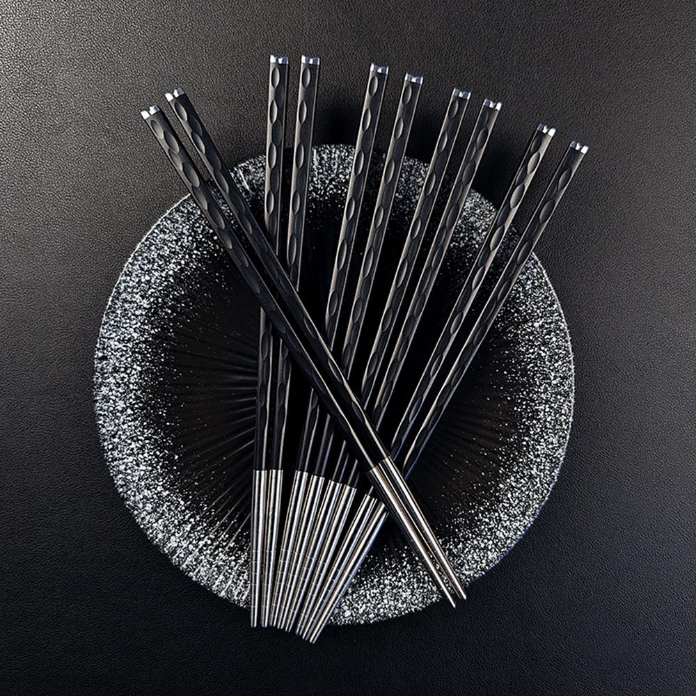 5 Pairs Black Japanese Chinese Chopsticks For Eating Food Sushi Sticks Reusable Metal Korean Chopsticks Set Healthy Tableware