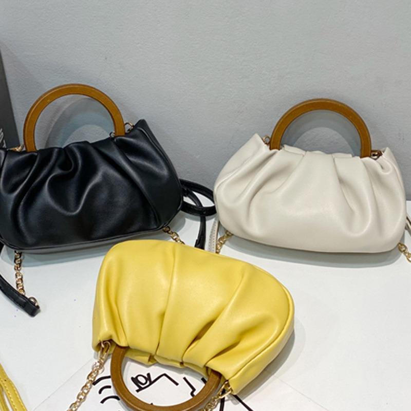 Niche bag women's new trendy shoulder armpit bag high-end sense versatile crossbody pleated cloud bag tide