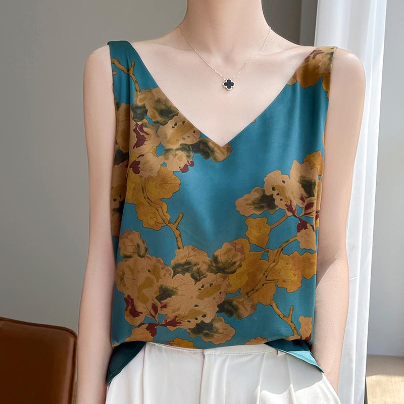 High-Quality Chinese-Style Satin V-Neck Camisole: Women's Sleeveless Summer Top